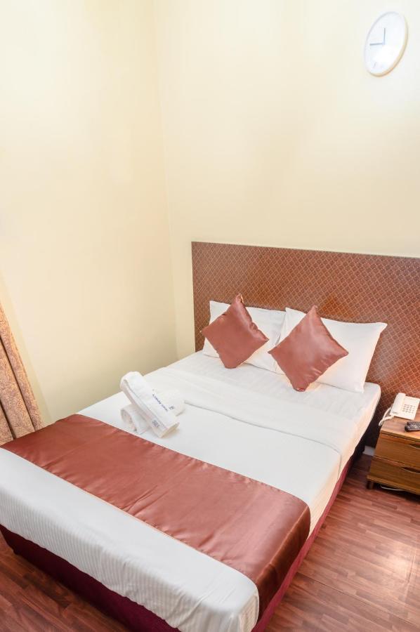 Al Karnak Hotel Dubai Bagian luar foto